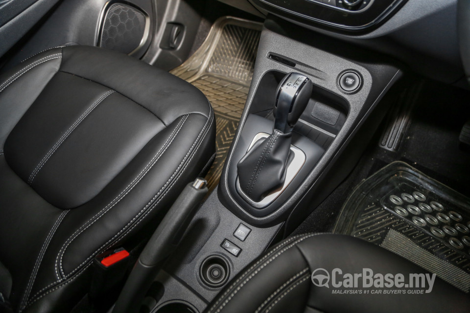 Renault Captur Mk1 Facelift (2018) Interior