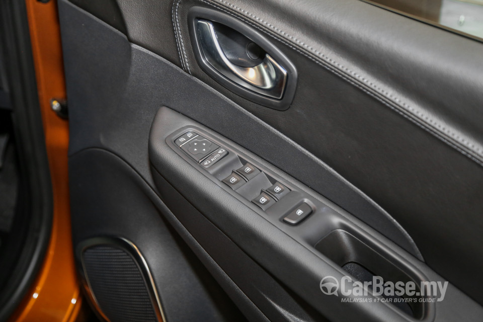 Renault Captur Mk1 Facelift (2018) Interior