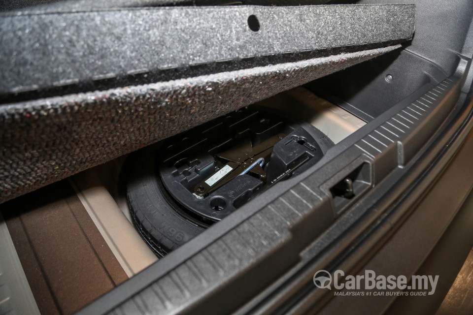 Renault Captur Mk1 Facelift (2018) Interior