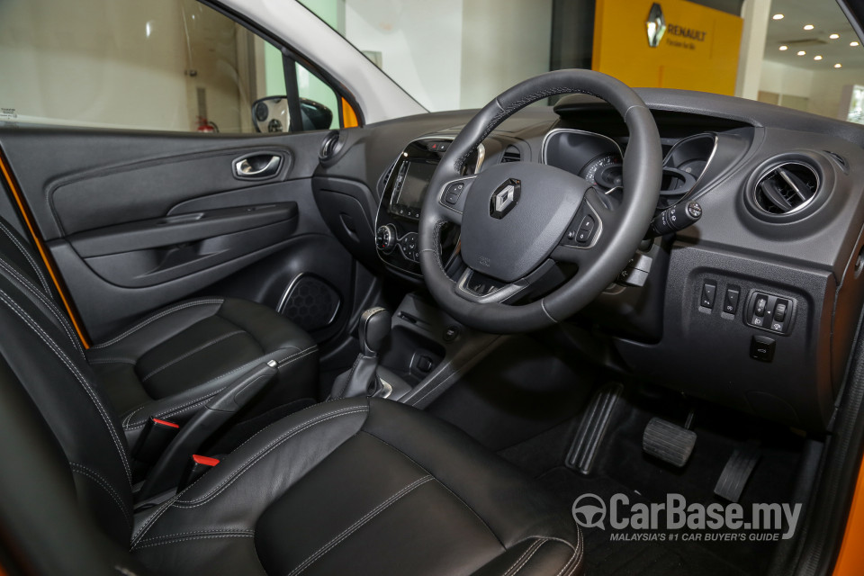 Renault Captur Mk1 Facelift (2018) Interior