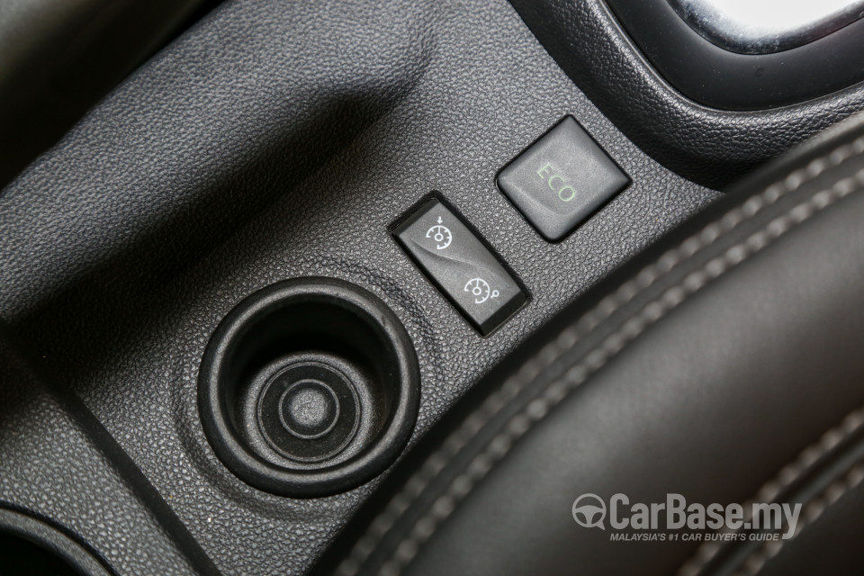 Renault Captur Mk1 Facelift (2018) Interior