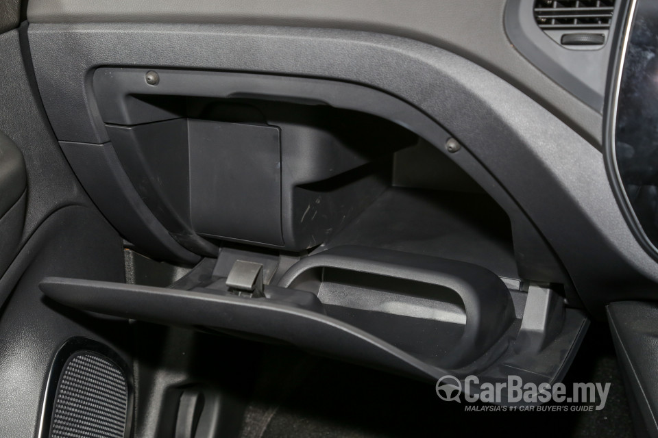 Renault Captur Mk1 Facelift (2018) Interior