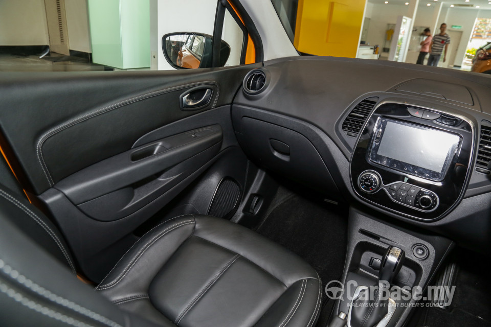 Renault Captur Mk1 Facelift (2018) Interior