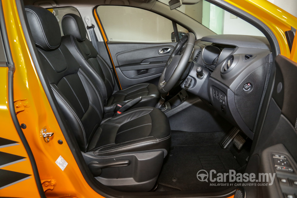 Renault Captur Mk1 Facelift (2018) Interior