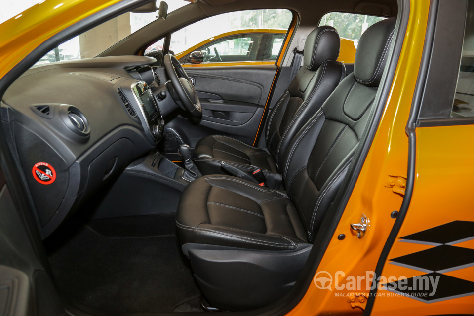 Renault Captur Mk1 Facelift (2018) Interior