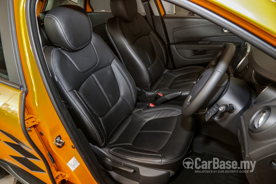 Renault Captur Mk1 Facelift (2018) Interior