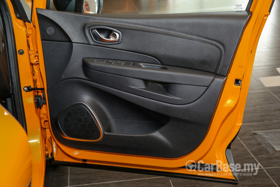 Renault Captur Mk1 Facelift (2018) Interior