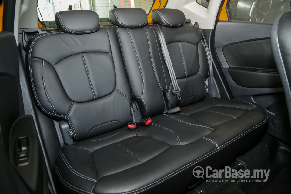 Renault Captur Mk1 Facelift (2018) Interior
