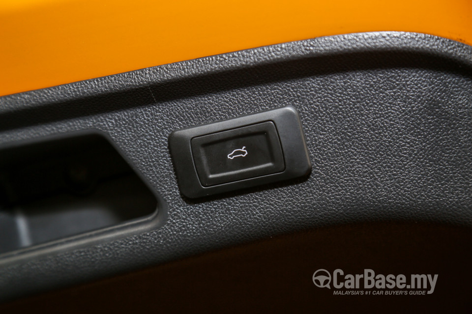 Renault Captur Mk1 Facelift (2018) Interior
