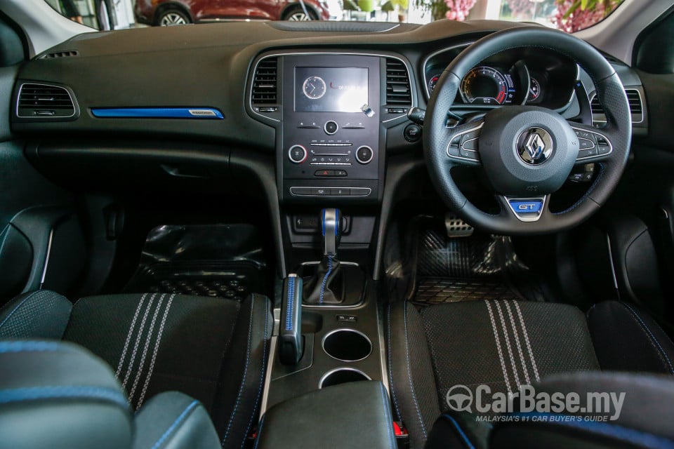 Renault Megane Mk4 (2018) Interior