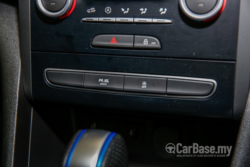 Renault Megane Mk4 (2018) Interior