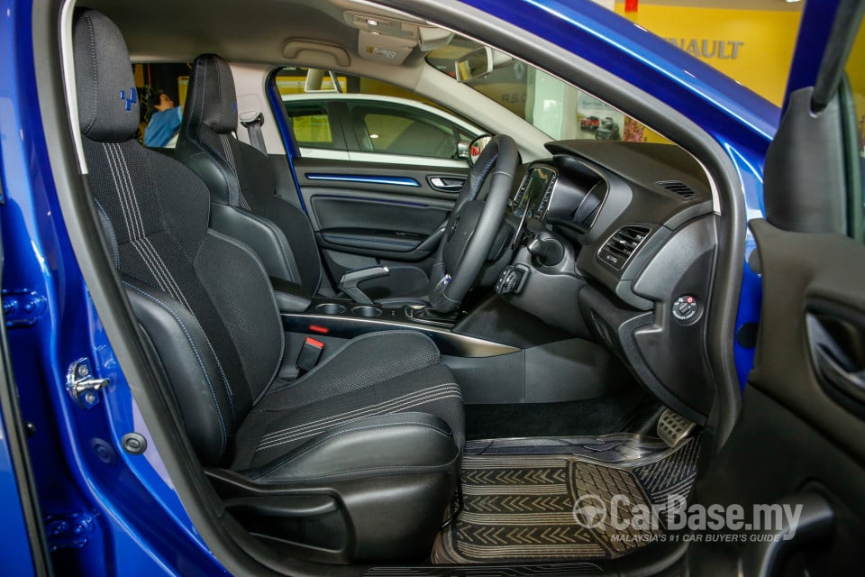 Renault Megane Mk4 (2018) Interior