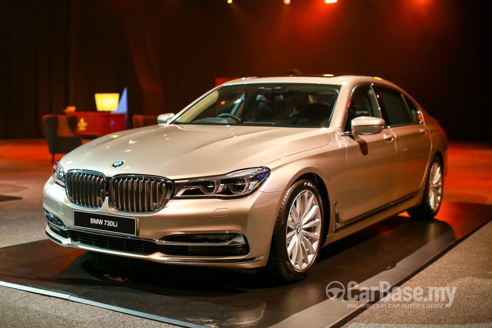 BMW 7 Series G12 (2016) Exterior