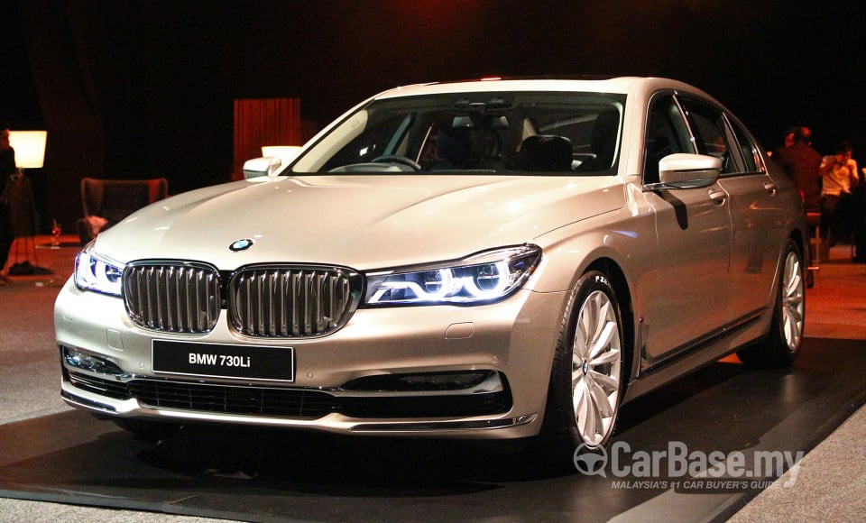 BMW 7 Series G12 (2016) Exterior