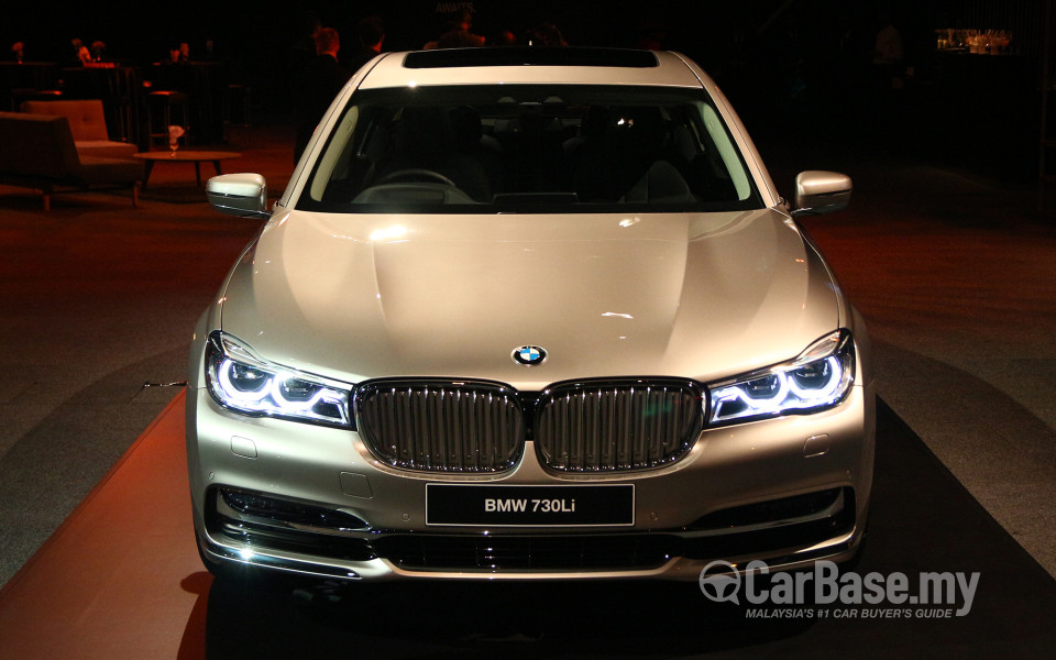 BMW 7 Series G12 (2016) Exterior
