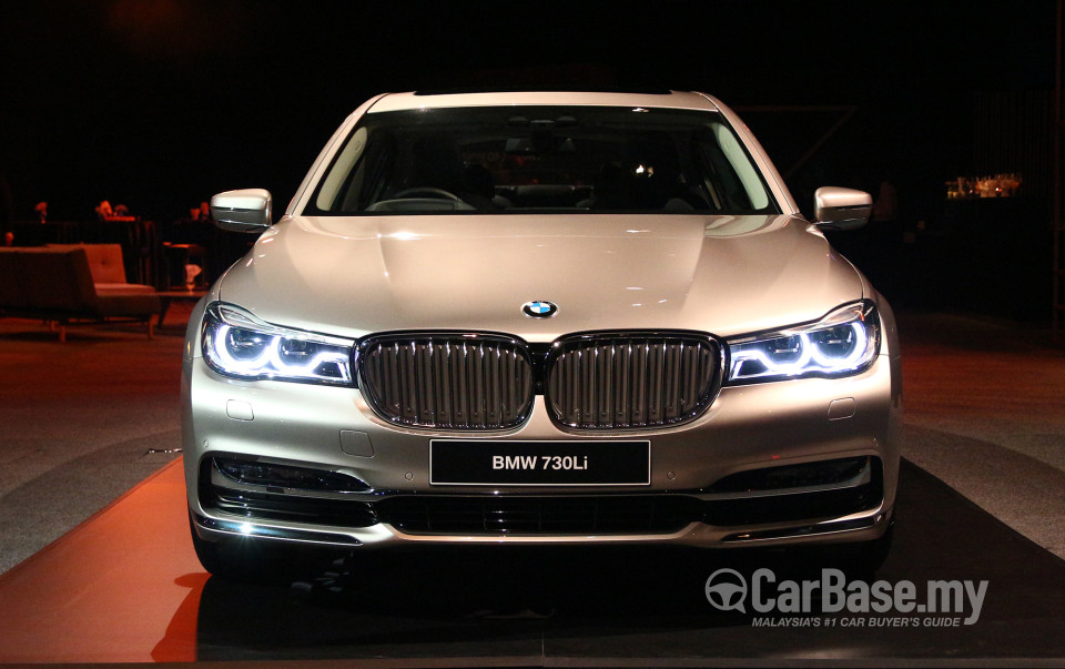 BMW 7 Series G12 (2016) Exterior