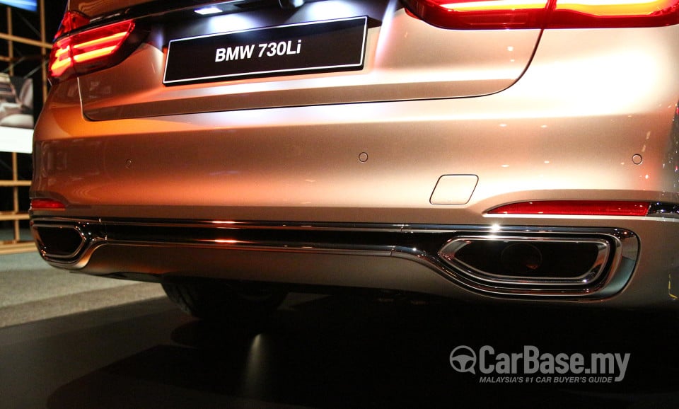 BMW 7 Series G12 (2016) Exterior