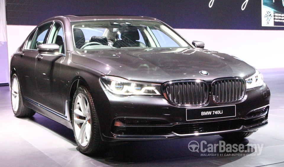BMW 7 Series G12 (2016) Exterior
