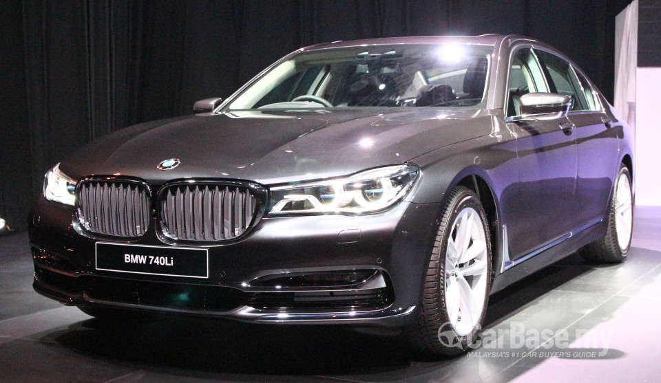 BMW 7 Series G12 (2016) Exterior