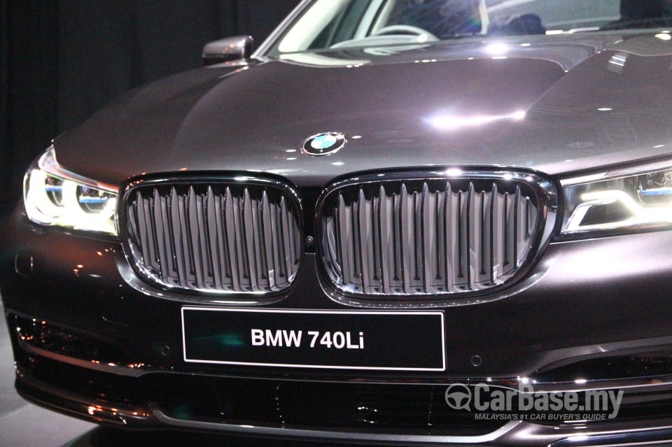 BMW 7 Series G12 (2016) Exterior