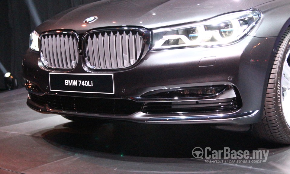 BMW 7 Series G12 (2016) Exterior