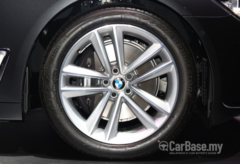 BMW 7 Series G12 (2016) Exterior