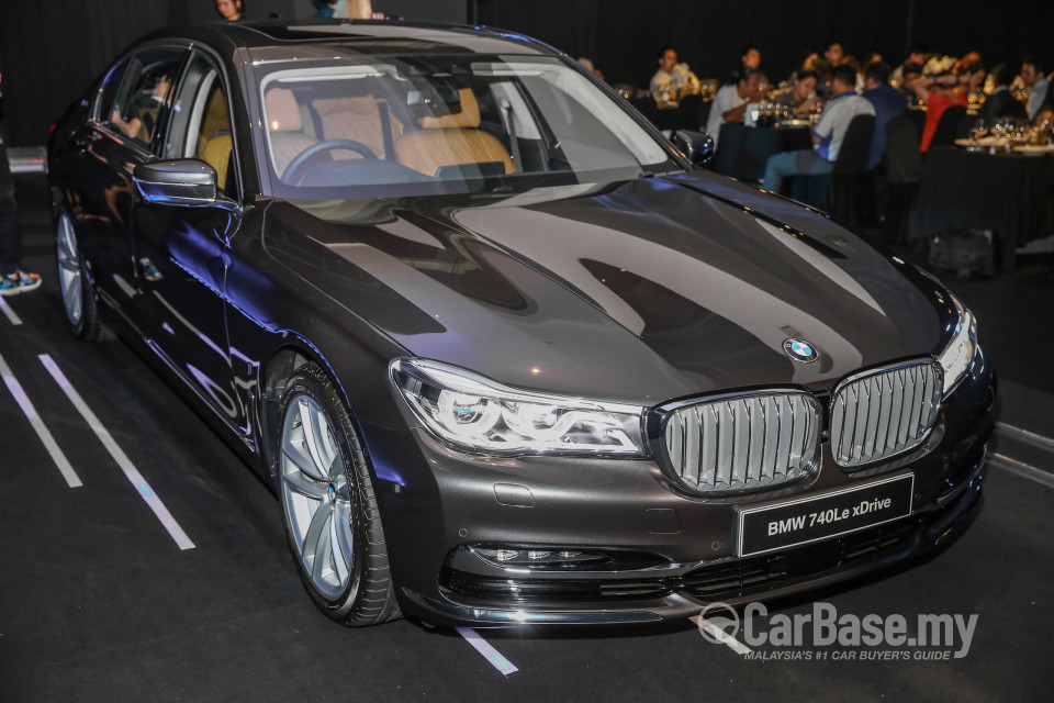 BMW 7 Series G12 (2016) Exterior