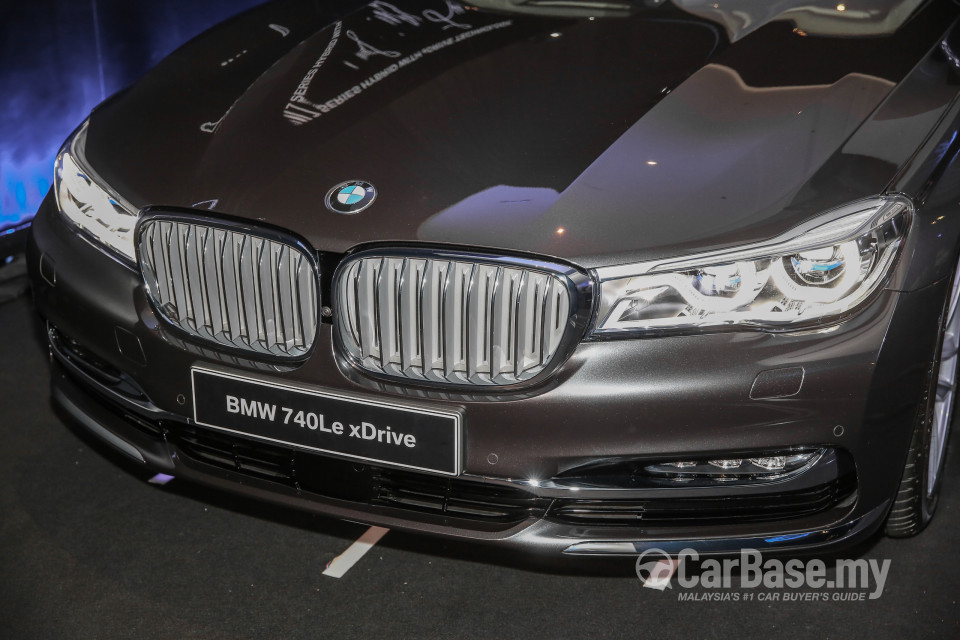 BMW 7 Series G12 (2016) Exterior