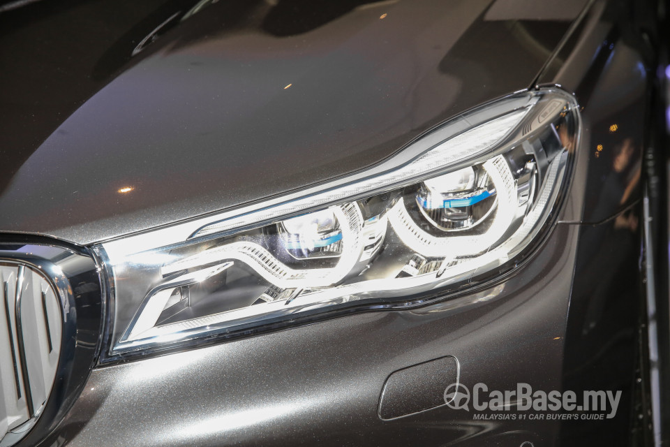 BMW 7 Series G12 (2016) Exterior