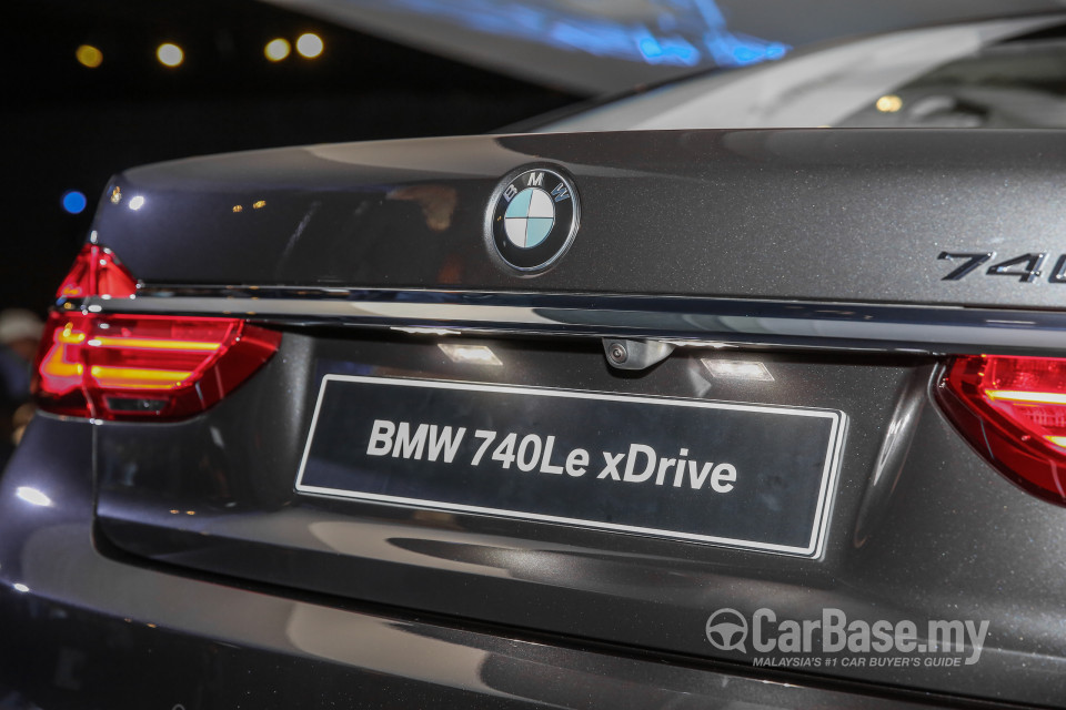BMW 7 Series G12 (2016) Exterior