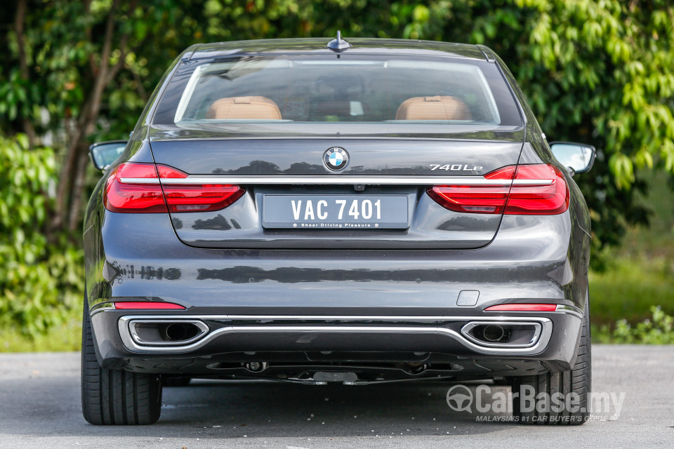 BMW 7 Series G12 (2016) Exterior