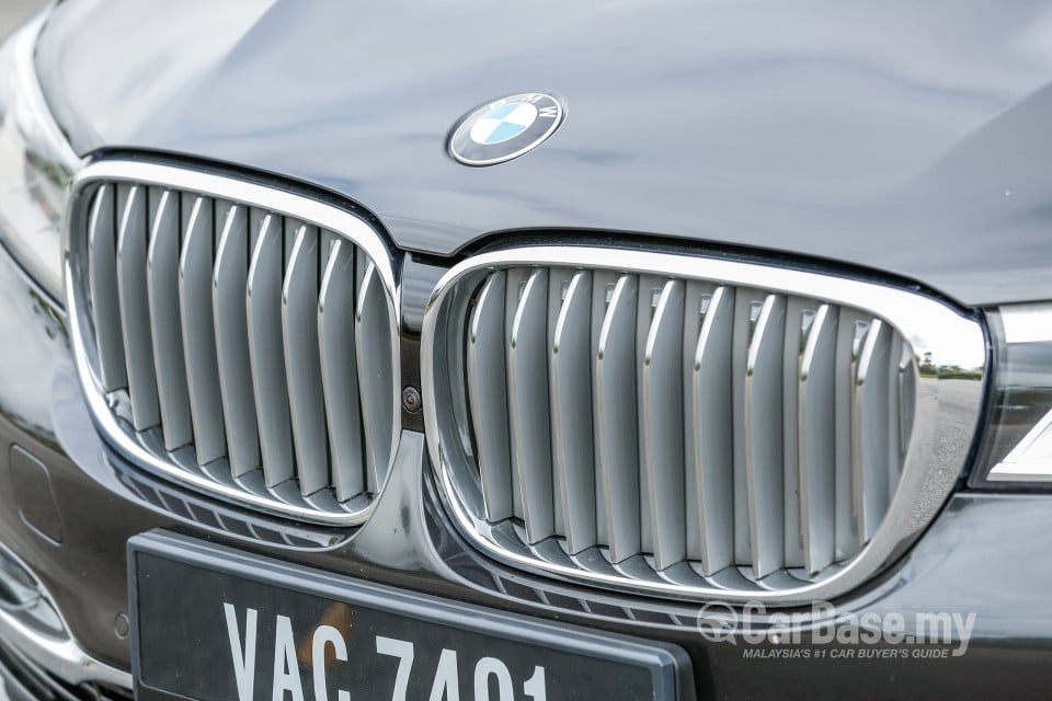 BMW 7 Series G12 (2016) Exterior