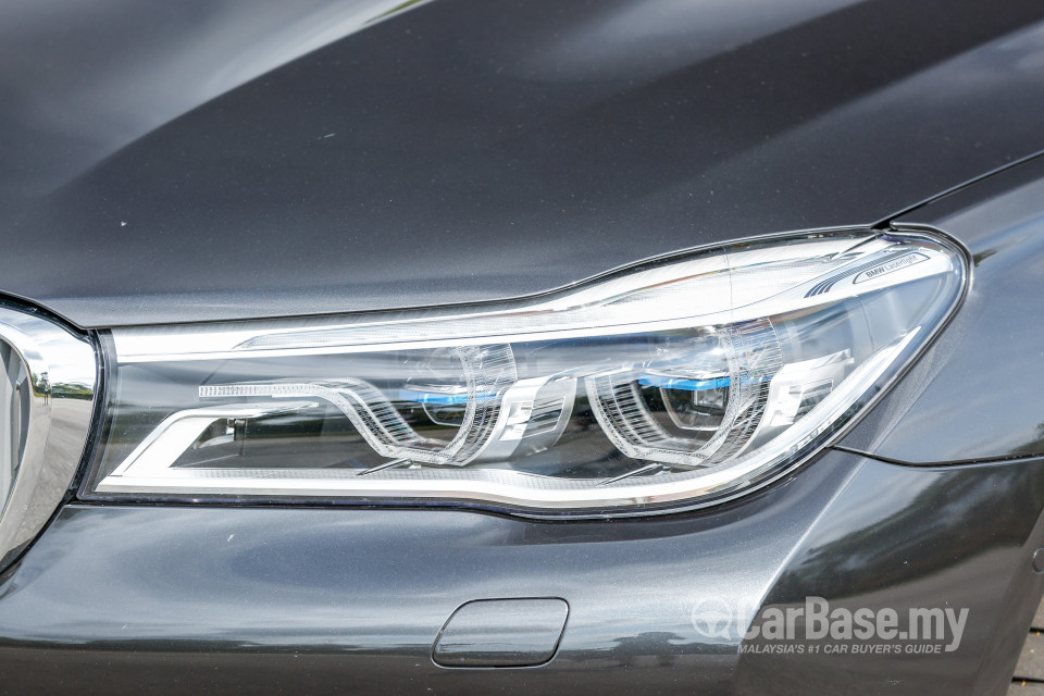 BMW 7 Series G12 (2016) Exterior