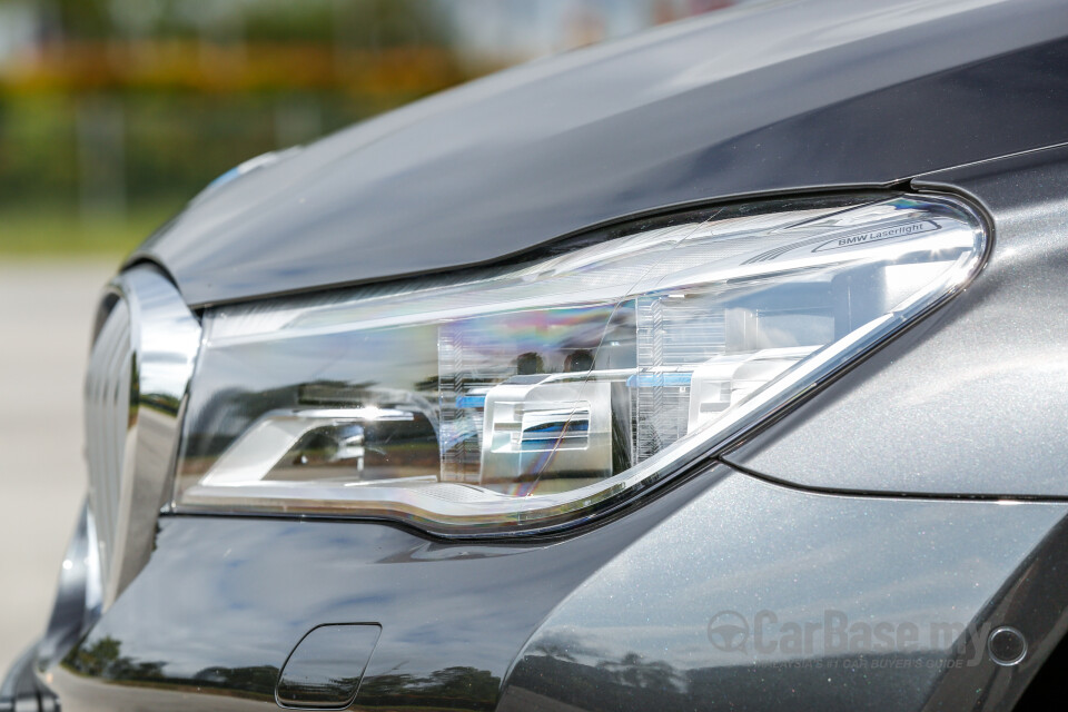 Subaru Outback BN (2015) Exterior