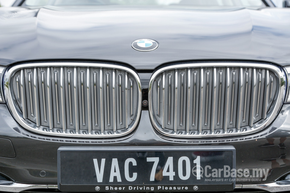 BMW 7 Series G12 (2016) Exterior