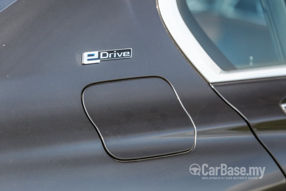 BMW 7 Series G12 (2016) Exterior
