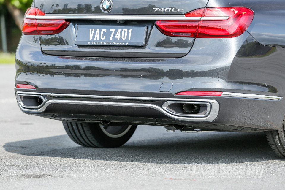 BMW 7 Series G12 (2016) Exterior