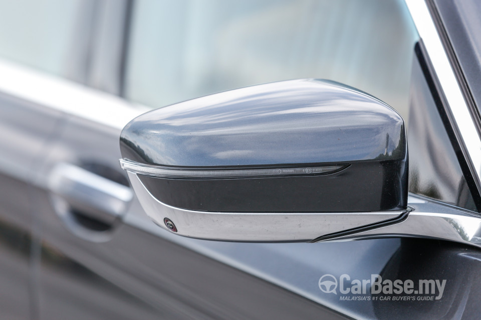 BMW 7 Series G12 (2016) Exterior