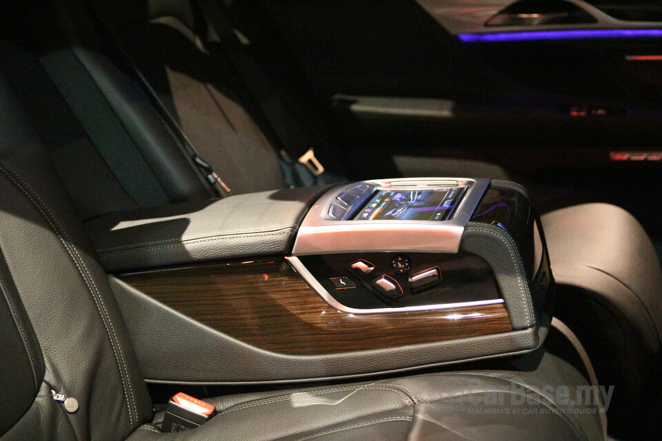 Volkswagen Vento Mk5 facelift (2016) Interior