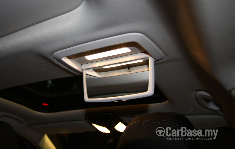 BMW 7 Series G12 (2016) Interior