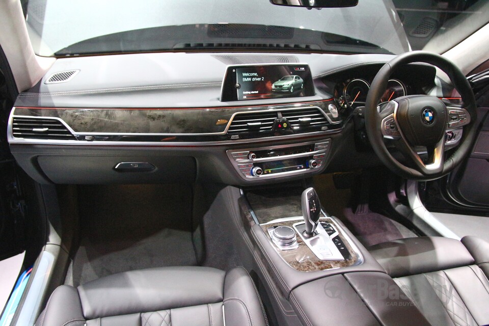 Land Rover Range Rover L405 (2013) Interior