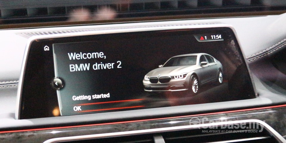 BMW 7 Series G12 (2016) Interior