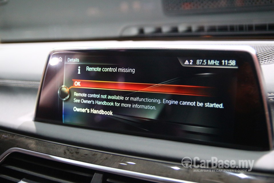 BMW 7 Series G12 (2016) Interior