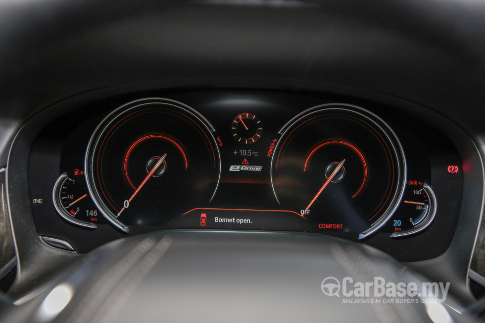 BMW 7 Series G12 (2016) Interior