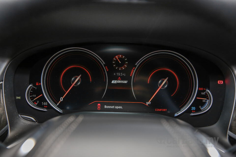 Toyota Fortuner AN160 (2016) Interior