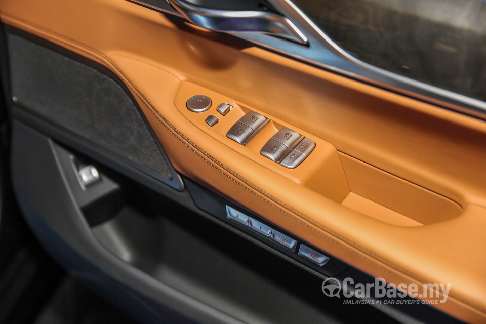 BMW 7 Series G12 (2016) Interior