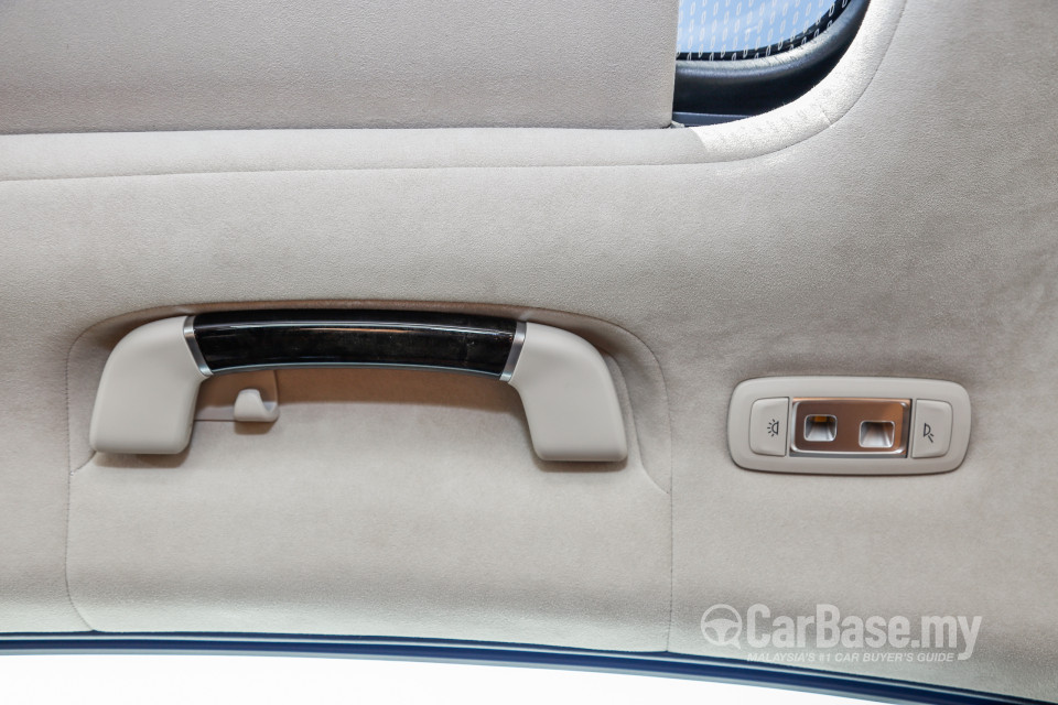 BMW 7 Series G12 (2016) Interior