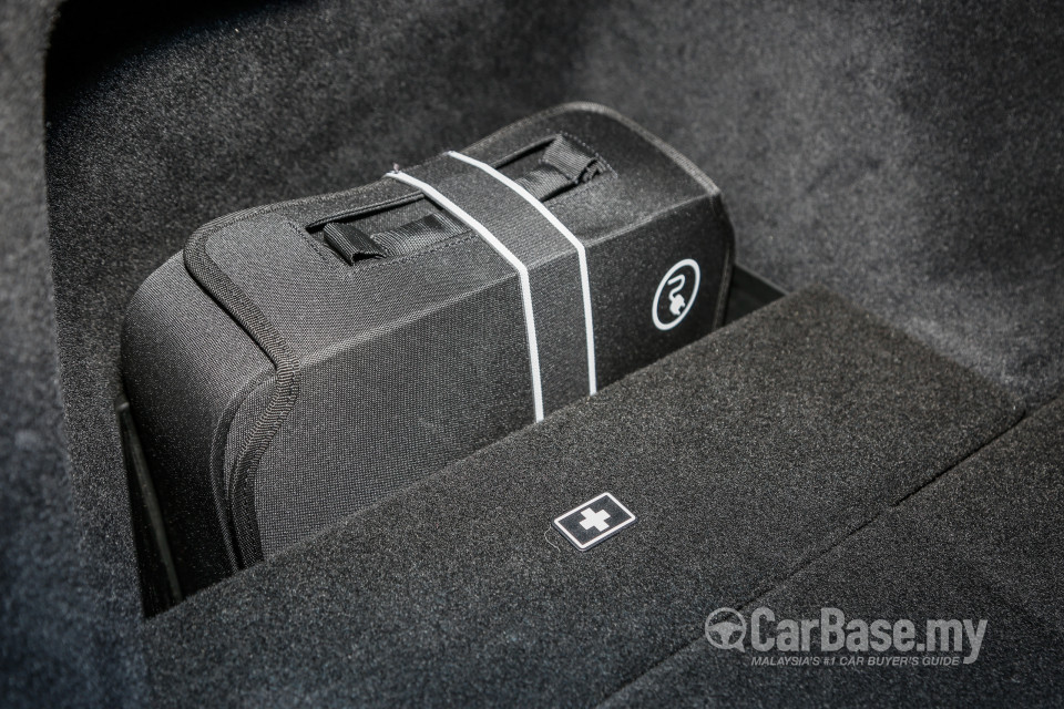 BMW 7 Series G12 (2016) Interior