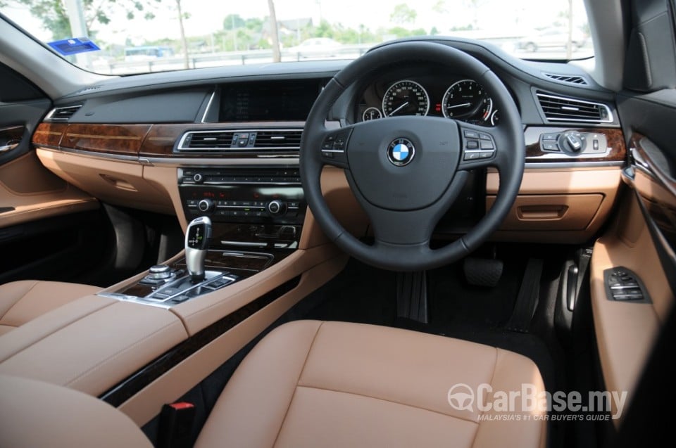 BMW 7 Series F02 LCI (2013) Interior