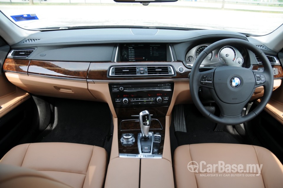 BMW 7 Series F02 LCI (2013) Interior